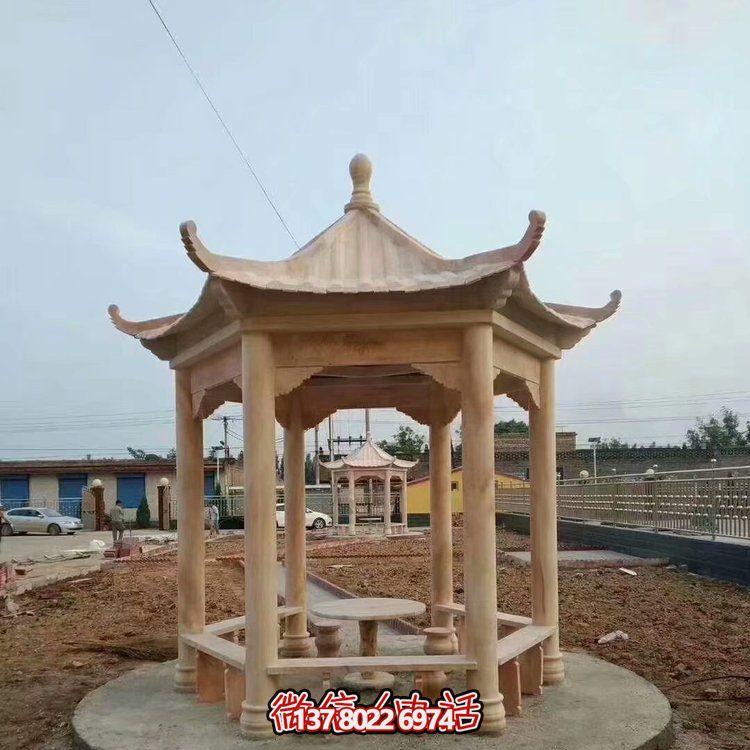 中式天然石材涼亭，晚霞紅休息下棋