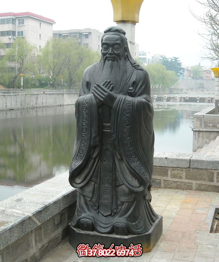 歷史名人雕塑，銅像點(diǎn)綴湖邊公園小區(qū)
