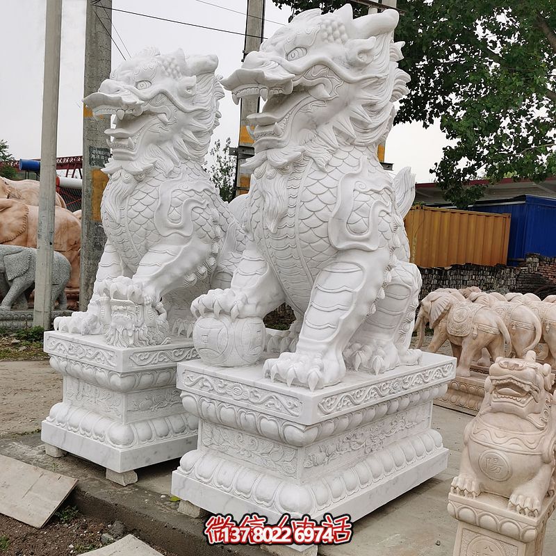 古典漢白玉大型麒麟景觀雕塑，點綴庭院、別墅神秘氣息