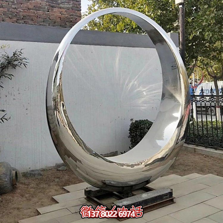 高級不銹鋼圓環雕塑，構筑優雅園林景觀
