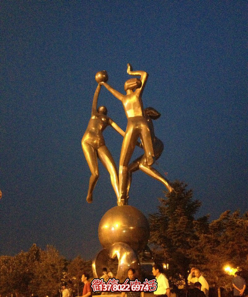 小區(qū)廣場打排球的女孩景觀玻璃鋼仿銅雕