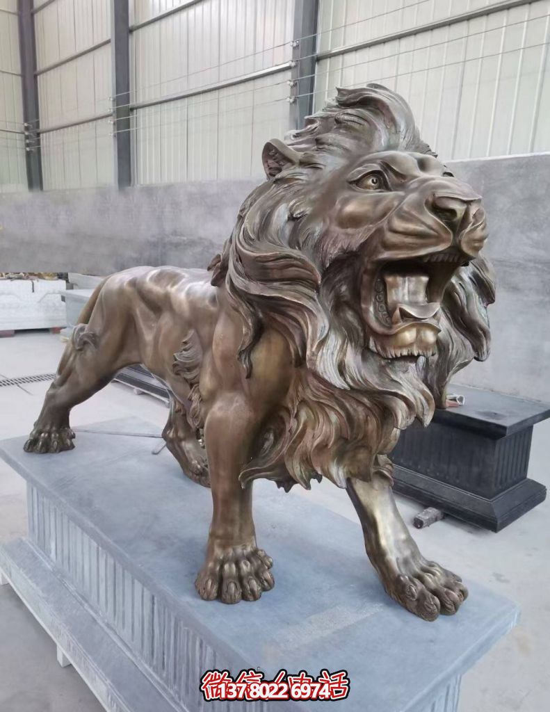 銅雕塑——鑄銅獅子，線條流暢，富有動感，栩栩如生